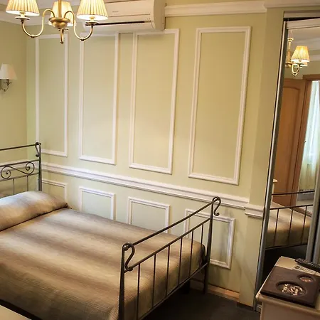 Gostiniy Dvor 4*