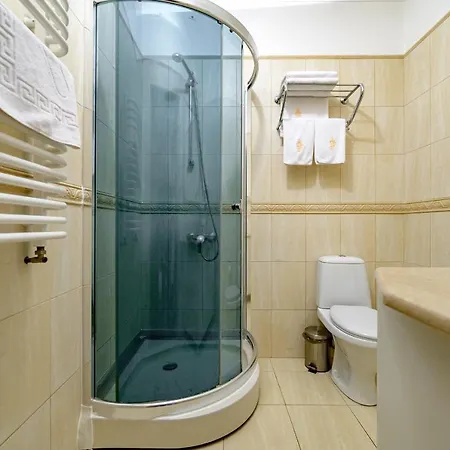 Gostiniy Dvor 4*
