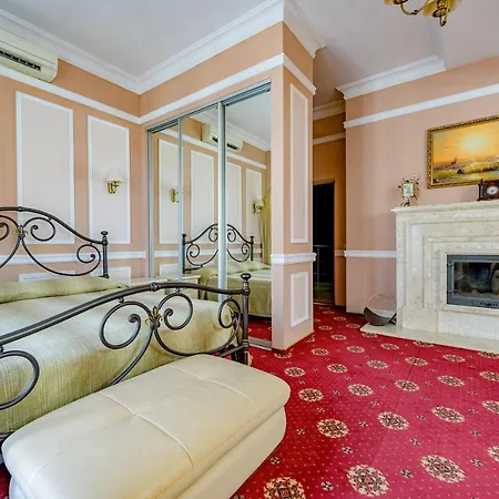 Gostiniy Dvor Hotel