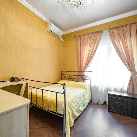 Gostiniy Dvor Hotel 4*