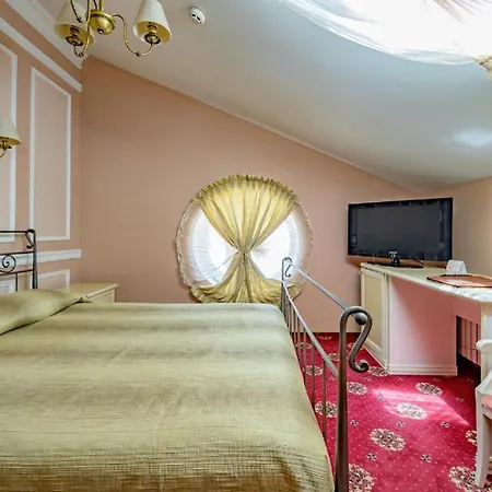 Hotel Gostiniy Dvor 4*
