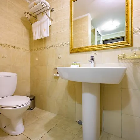 Gostiniy Dvor 酒店 敖德萨