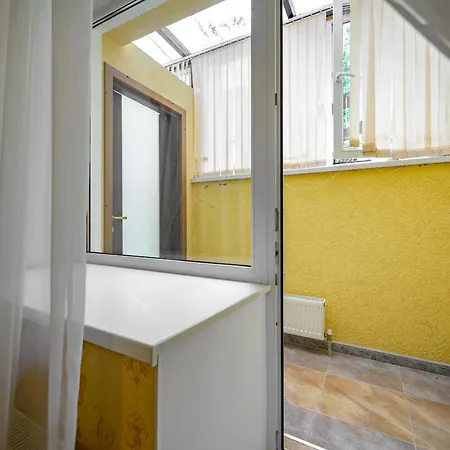 Gostiniy Dvor 4*