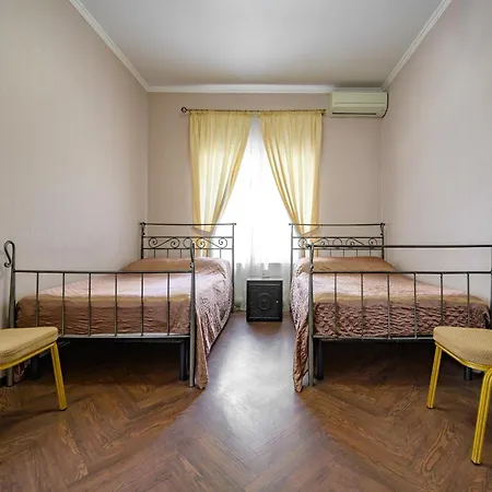 Gostiniy Dvor Hotel 4*
