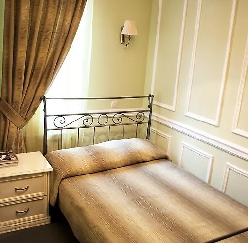 فندق Gostiniy Dvor 4*