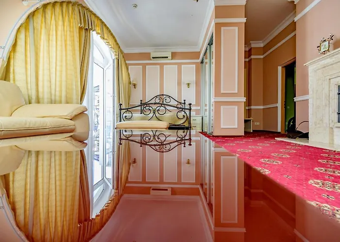 فندق Gostiniy Dvor